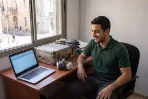 חידוש רישיון מדביר בטופס מקוון ליד ציוד מגן